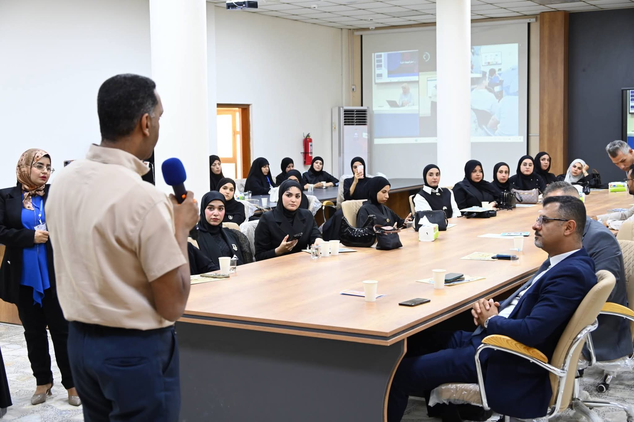 حفل اختتام المخيم الصيفي في المركز الحاسبة الالكترونية بالجامعة التقنية الجنوبية